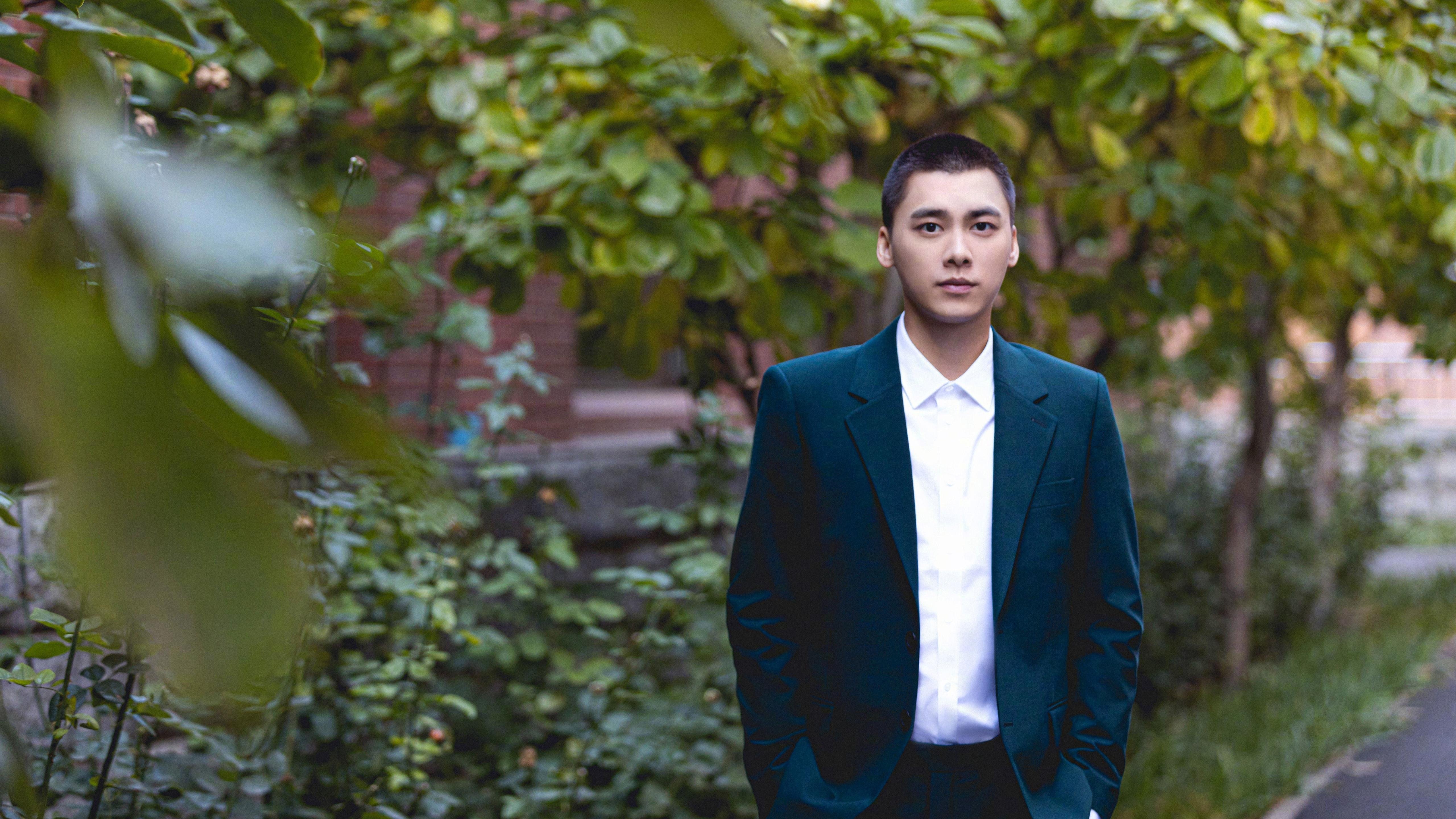 “最炫篮球技巧:明星球员标志性过人动作盘点”,篮球明星过人集锦