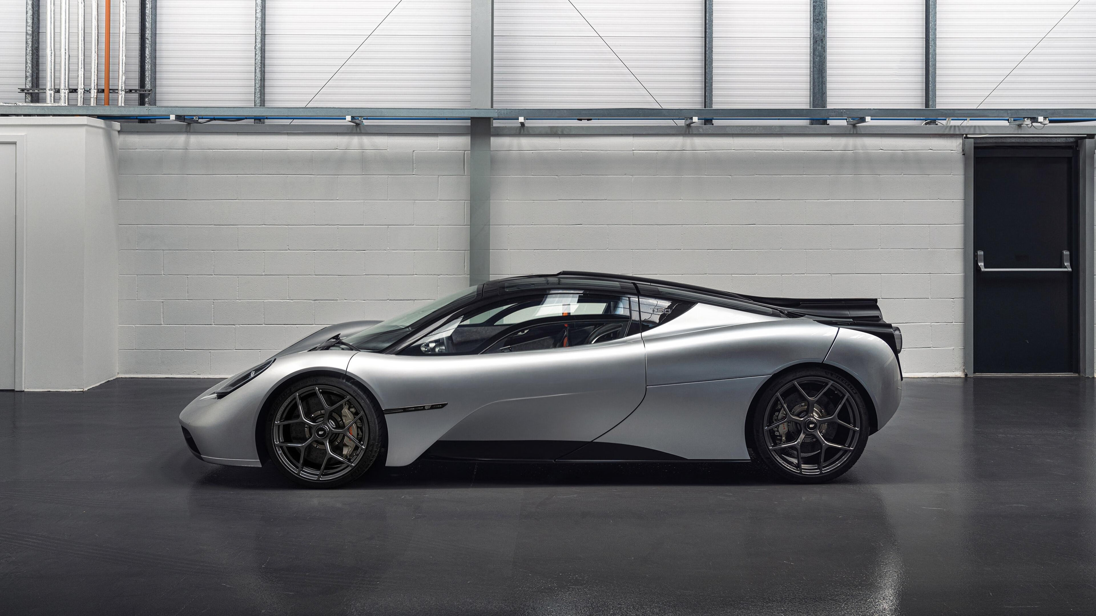 Jiu You-《Ning：电竞的坚持和梦想，奋战至今从未放弃》，电竞辛苦