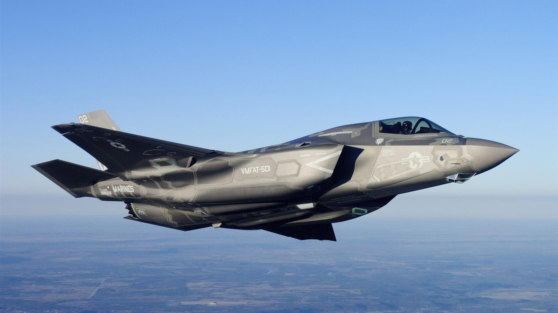 《电竞直播：多平台同步转播创新体验》，电竞带动直播